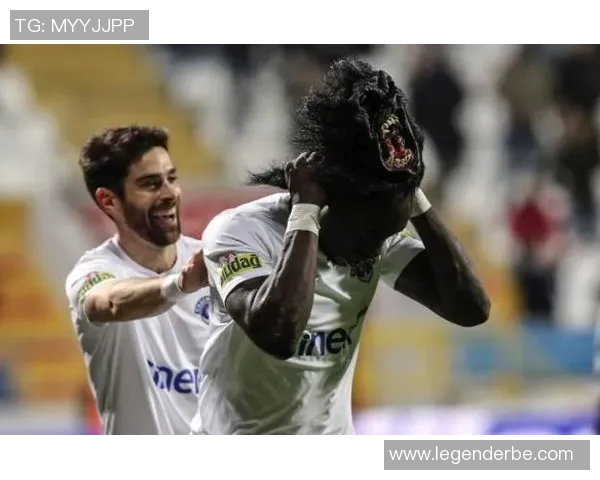 非洲锋霸迪亚涅职业生涯起伏轨迹与进球传奇故事